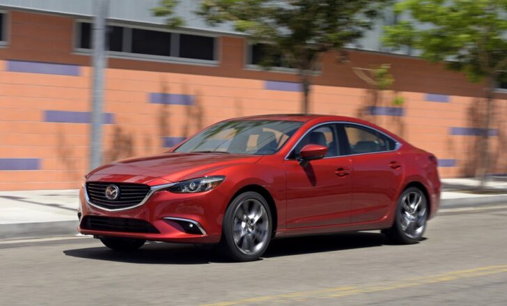 Обновленная Mazda 6 появится у дилеров в конце октября
