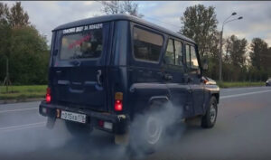 В России построили уникальный УАЗ «Хантер» с бензиновым V8