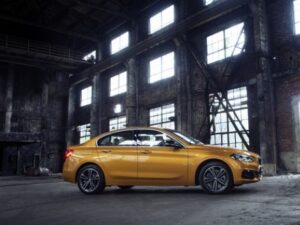 BMW представила свой самый маленький седан