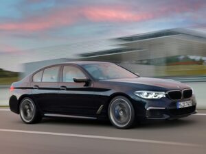 Компания BMW представила быстрейшую версию седана 5-й серии