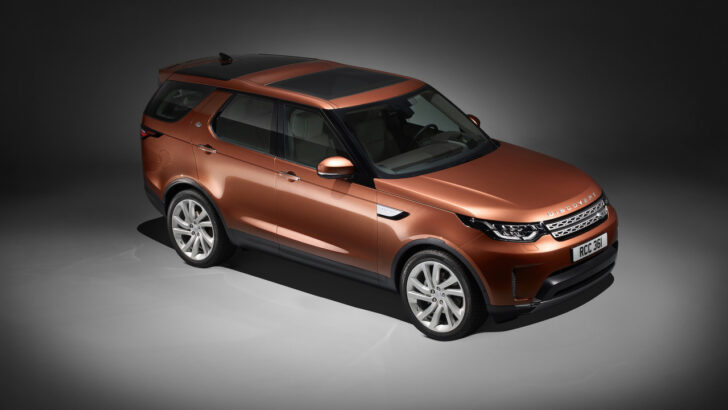 Объявлены цены на новый Land Rover Discovery в России