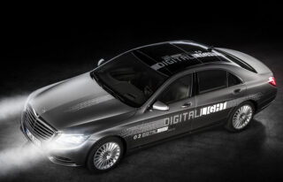 Mercedes-Benz S-Class с оптикой Digital Light