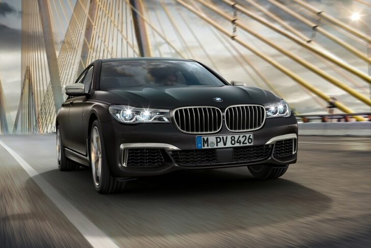 В сети появились сведения о новом BMW M760Li