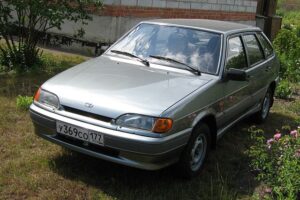 Самым популярным автомобилем вторичного рынка России остается LADA