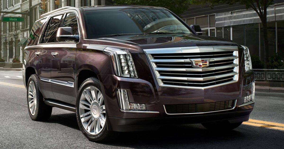 Купить новый Кадиллак Эскалейд. Продажа автомобилей Cadillac Escalade от официальных дилеров, цены.