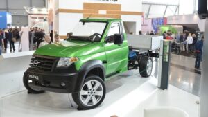 УАЗ показал прототип своего первого гибридного автомобиля