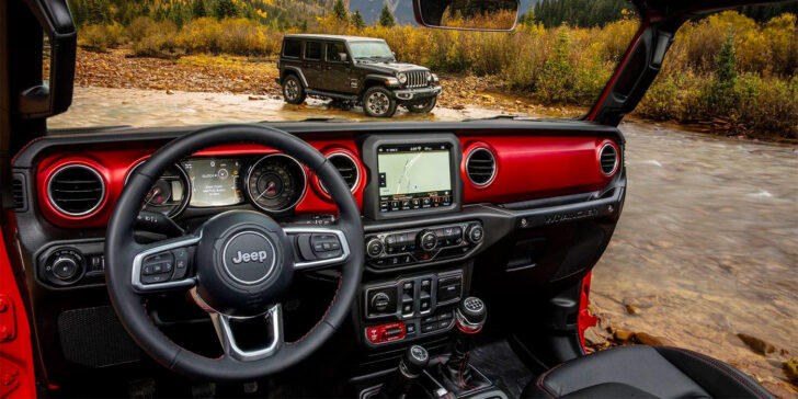 Компания Jeep опубликовала снимки салона нового Wrangler‍