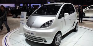 В Индии представлен самый дешевый в мире электромобиль Tata Nano