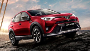 Toyota RAV4 в марте стал бестселлером марки Toyota в России