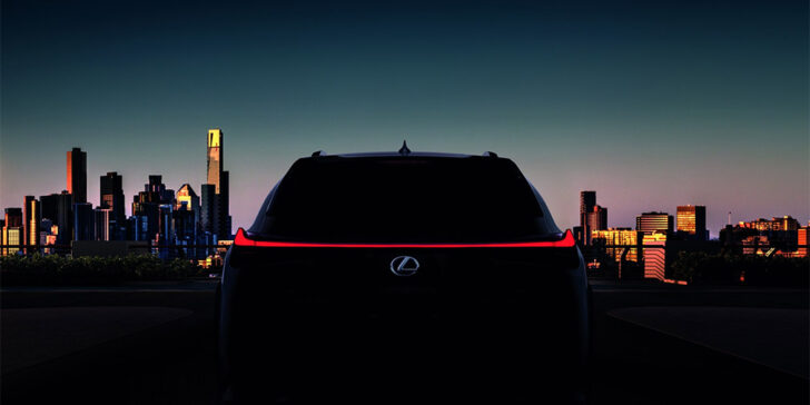 Кроссовер Lexus UX готовится к премьере в Женеве