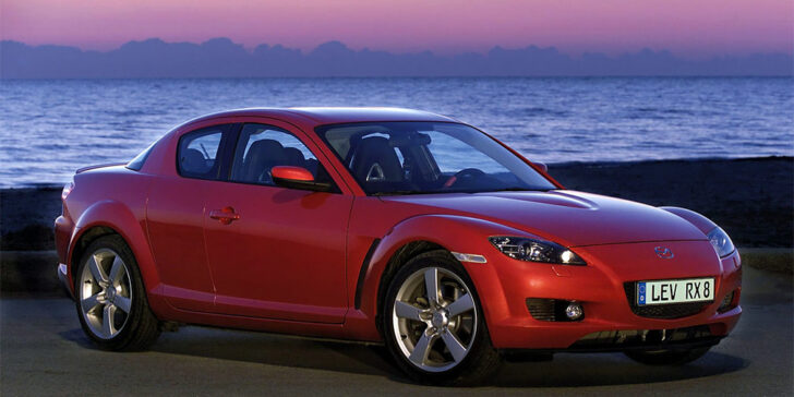 Mazda отзывает в РФ 149 спорткаров RX-8 из-за угрозы возгорания