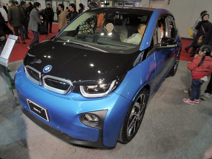 BMW: создание беспилотника требует 50 млн км тестов