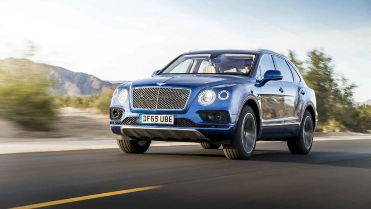 Продажи автомобилей Bentley в России в 1 полугодии выросли на 17%