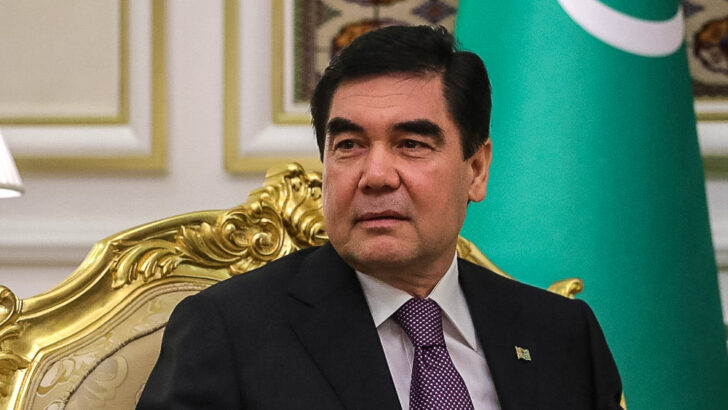 Президент Туркменистана Бурдымухамедов сконструировал гоночную машину
