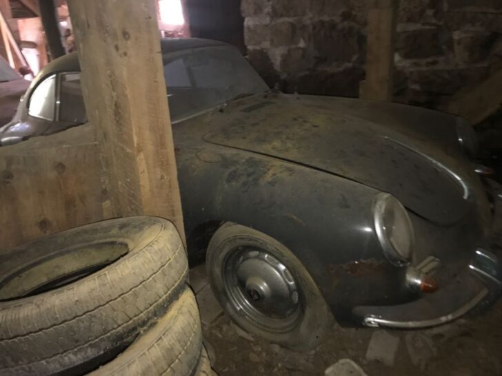 Забытый на 40 лет в гараже ретрокар Porsche 356B выставлен на продажу