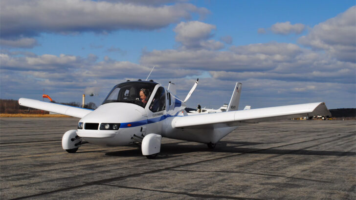 Летающий автомобиль от Terrafugia поступит в продажу в 2019 году