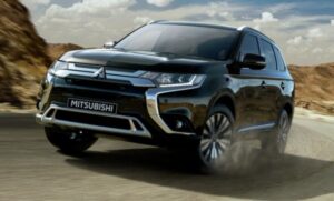 Обновленный Mitsubishi Outlander появится в России осенью
