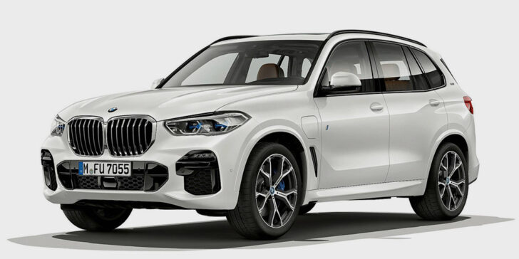 Новый гибридный BMW X5 проезжает до 80 км на батарее