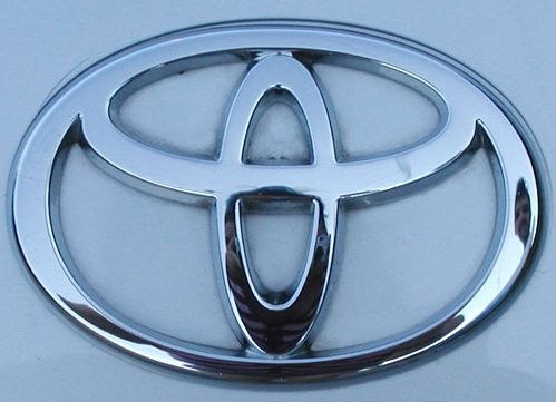 Эмблема toyota opa