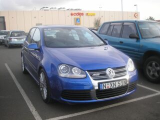 Volkswagen Golf R32