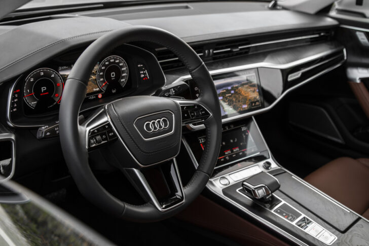 Audi A6 салон
