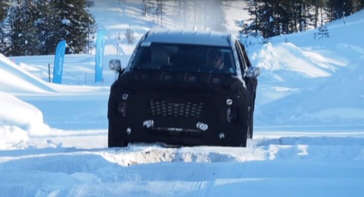 В Сети появилось видео Hyundai Palisade с зимним режимом движения