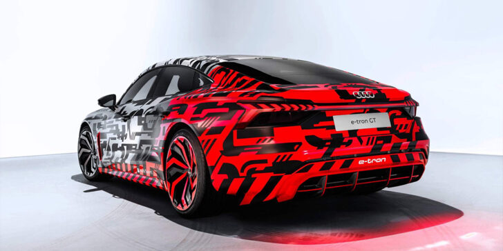 Лифтбэк Audi e-Tron GT