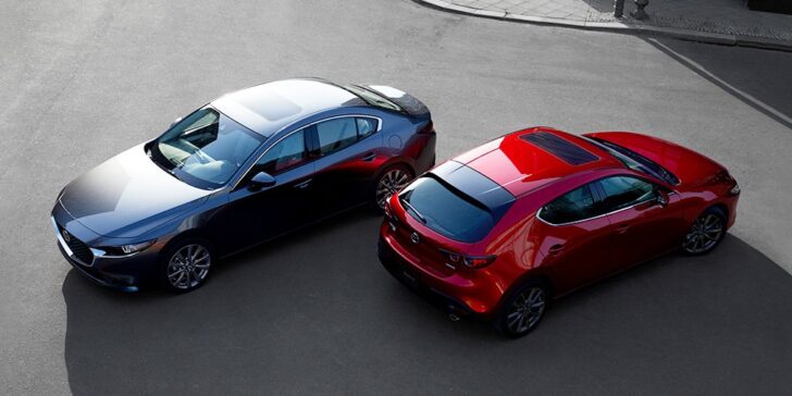 Mazda приостановила поставки модели Mazda3 в РФ