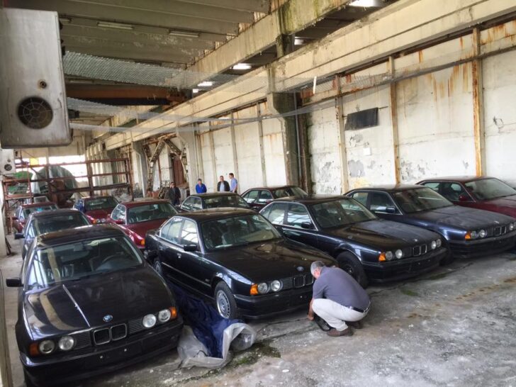 В Болгарии нашли склад с новыми BMW