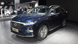 Удлиненный Hyundai Santa Fe 2019 появится у дилеров в апреле