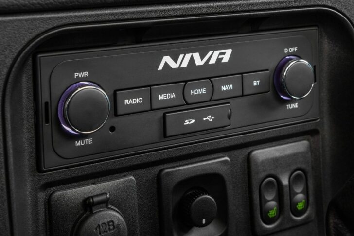 Новая мультимедийная система Chevrolet Niva1