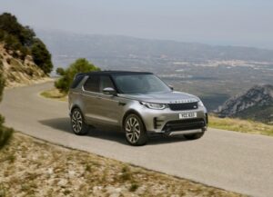 Land Rover представила в России спецверсию Discovery Landmark