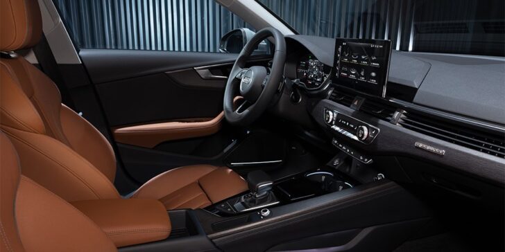 Салон Audi A4 2020