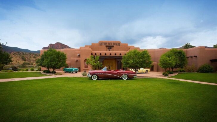 В США продают отель с автомобильным музеем за 279 млн долларов