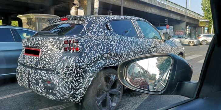 Новый Nissan Juke вновь замечен на тестах