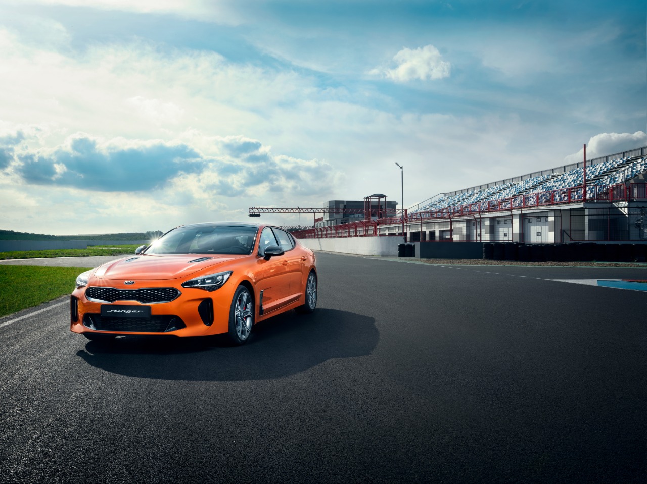 Kia Stinger Russia