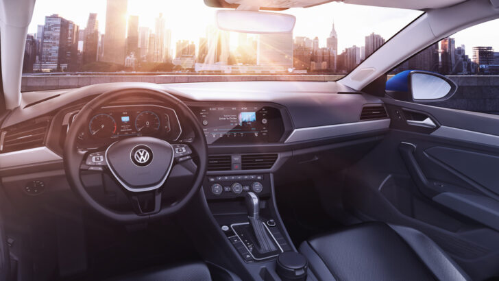 Интерьер новой Volkswagen Jetta