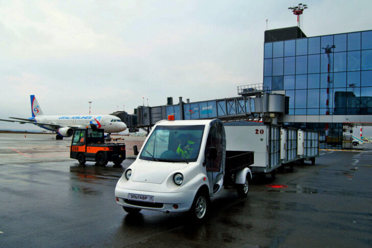 В аэропорту Симферополя протестировали крымский электрокар