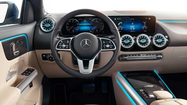 Интерьер Mercedes-Benz GLA