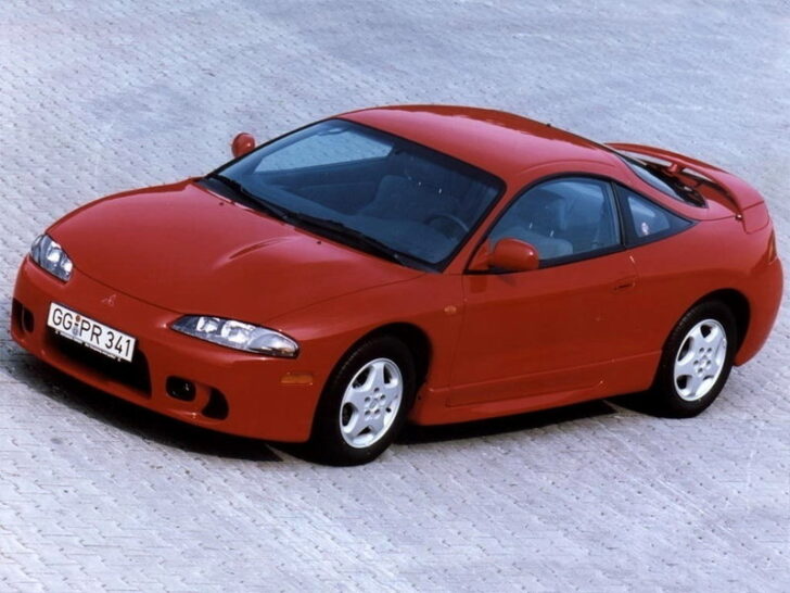 Назван ТОП-3 доступных японских купе из 90-х