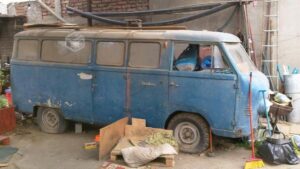 В Чили найден редкий советский микроавтобус RAF-977