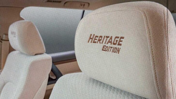 Интерьер Toyota Land Cruiser 200 Heritage Edition