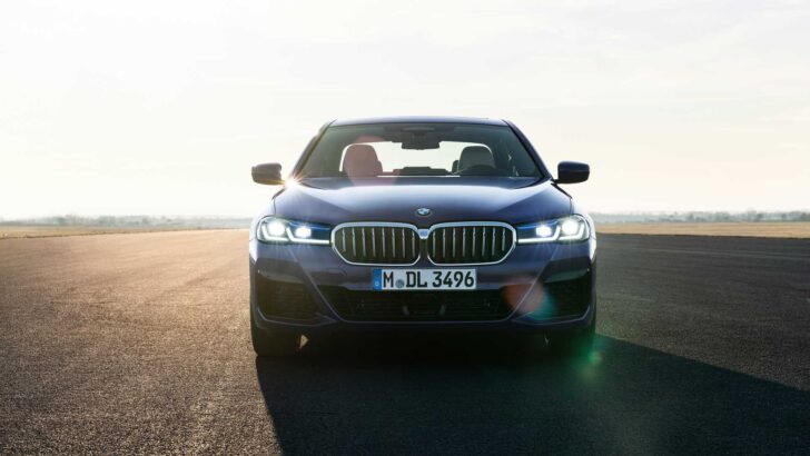 BMW 5-Series. Фото BMW