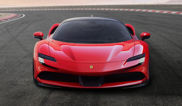 Ferrari отложила дебют новых моделей из-за коронавируса