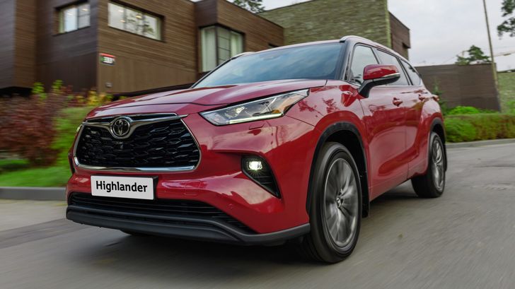 В России запущены продажи Toyota Highlander четвертого поколения В России запущены продажи Toyota Highlander четвертого поколения