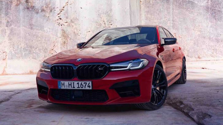 BMW презентовала новые BMW M5 и M5 Competition