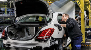 Производство Mercedes-Benz C-Class