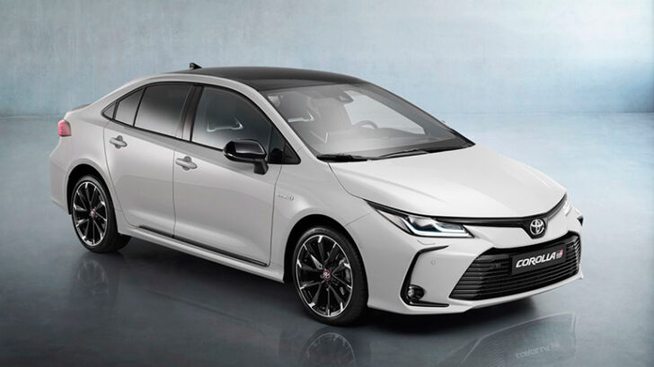 Toyota показала новый седан Toyota Corolla GR Sport