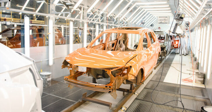 Nissan улучшил окраску автомобилей на заводе в Петербурге