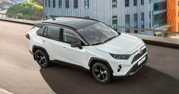 Toyota презентовала обновленный RAV4 для России